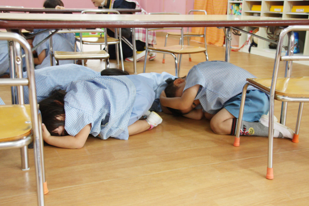 âå°éé¿é£-1